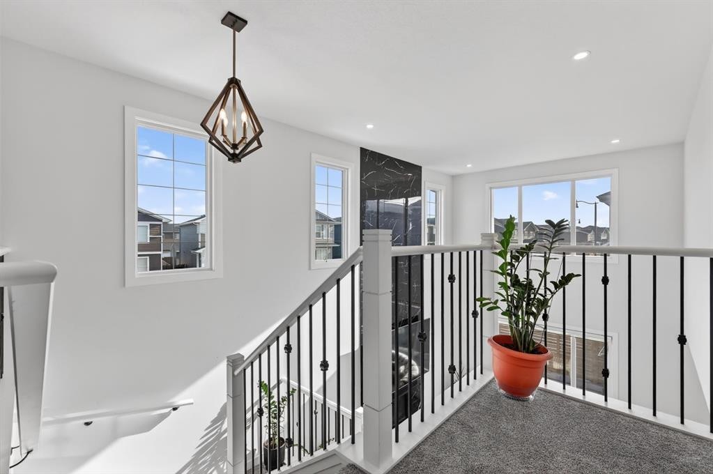 208 Dawson Circle, Chestermere, AB - Indoor Photo Showing Other Room