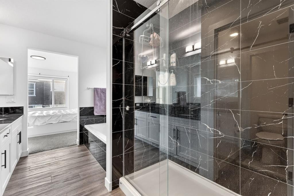 208 Dawson Circle, Chestermere, AB - Indoor Photo Showing Bathroom