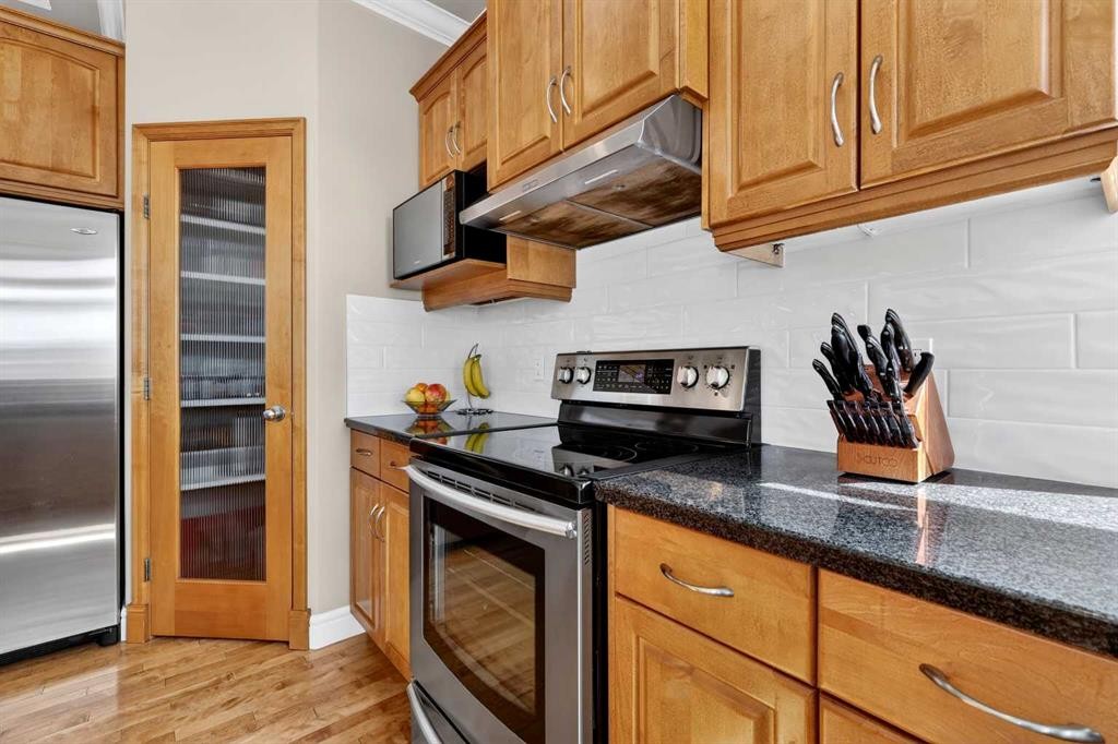 103 Kincora View Nw, Calgary, AB - Indoor Photo Showing Kitchen With Stainless Steel Kitchen