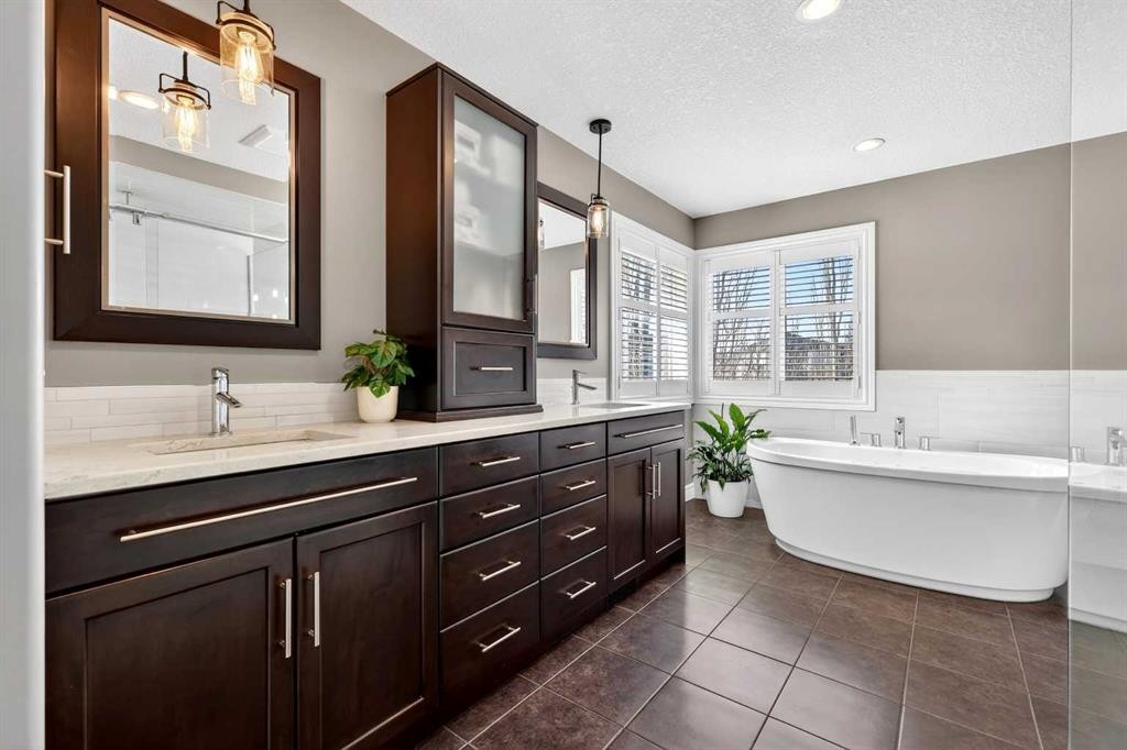 103 Kincora View Nw, Calgary, AB - Indoor Photo Showing Bathroom