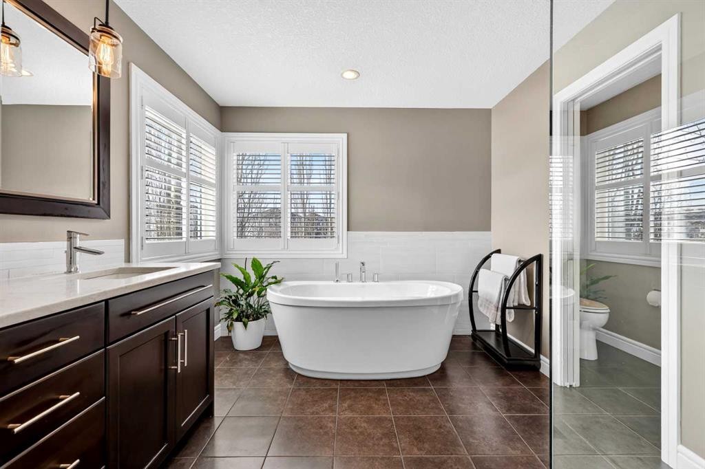 103 Kincora View Nw, Calgary, AB - Indoor Photo Showing Bathroom
