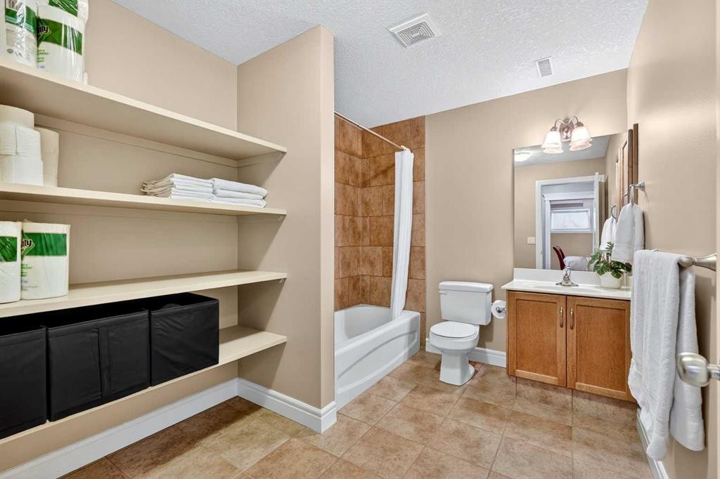 103 Kincora View Nw, Calgary, AB - Indoor Photo Showing Bathroom