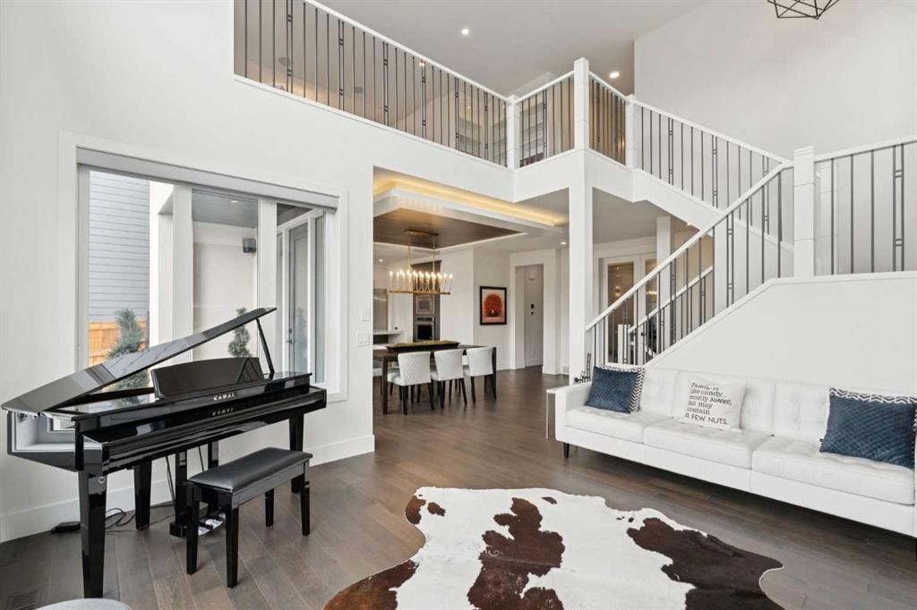 143 Aspen Summit Boulevard Sw, Calgary, AB - Indoor