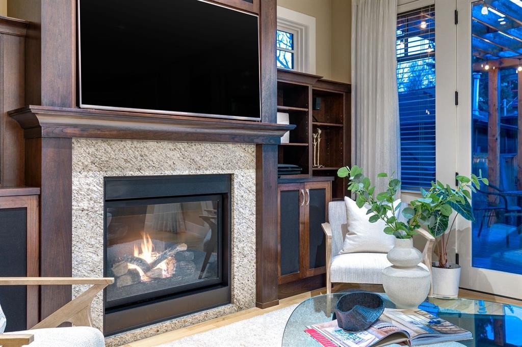1727 Bowness Road Nw, Calgary, AB - Indoor Photo Showing Living Room With Fireplace