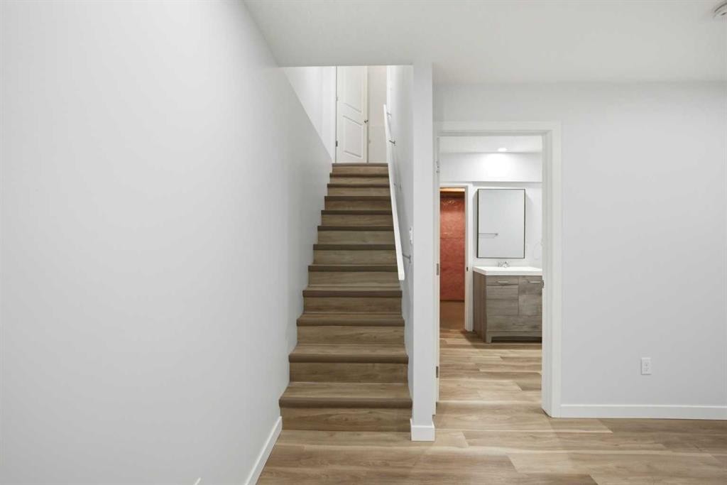 76 Nolancrest Green Nw, Calgary, AB - Indoor Photo Showing Other Room