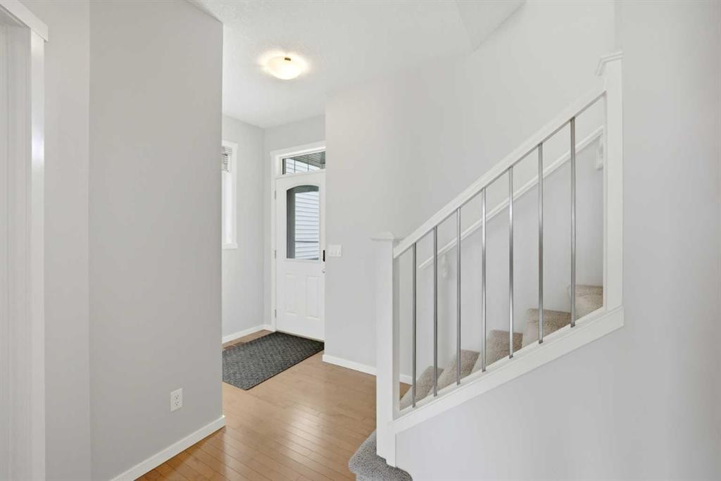 76 Nolancrest Green Nw, Calgary, AB - Indoor Photo Showing Other Room