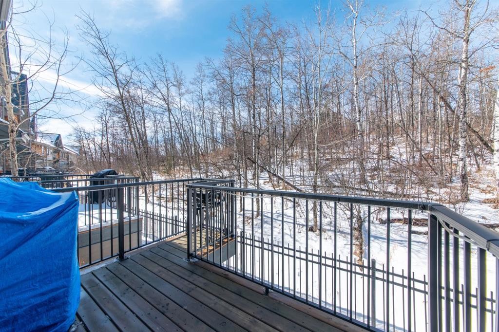 412 Ascot Circle Sw, Calgary, AB - Outdoor