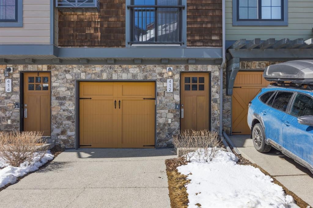 412 Ascot Circle Sw, Calgary, AB - Outdoor