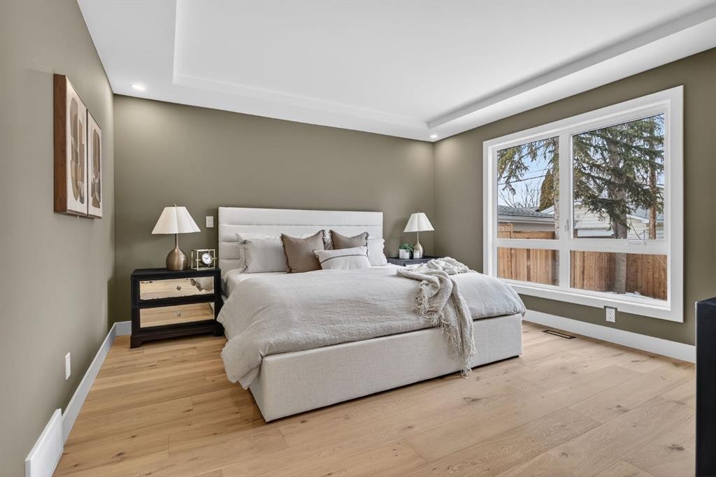 10619 Mapleglen Crescent Se, Calgary, AB - Indoor Photo Showing Bedroom