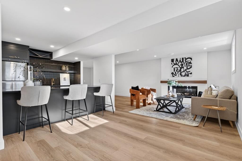 10619 Mapleglen Crescent Se, Calgary, AB - Indoor