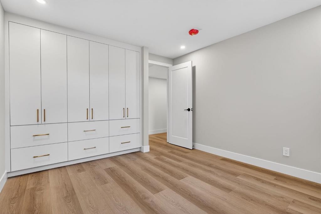 10619 Mapleglen Crescent Se, Calgary, AB - Indoor Photo Showing Other Room