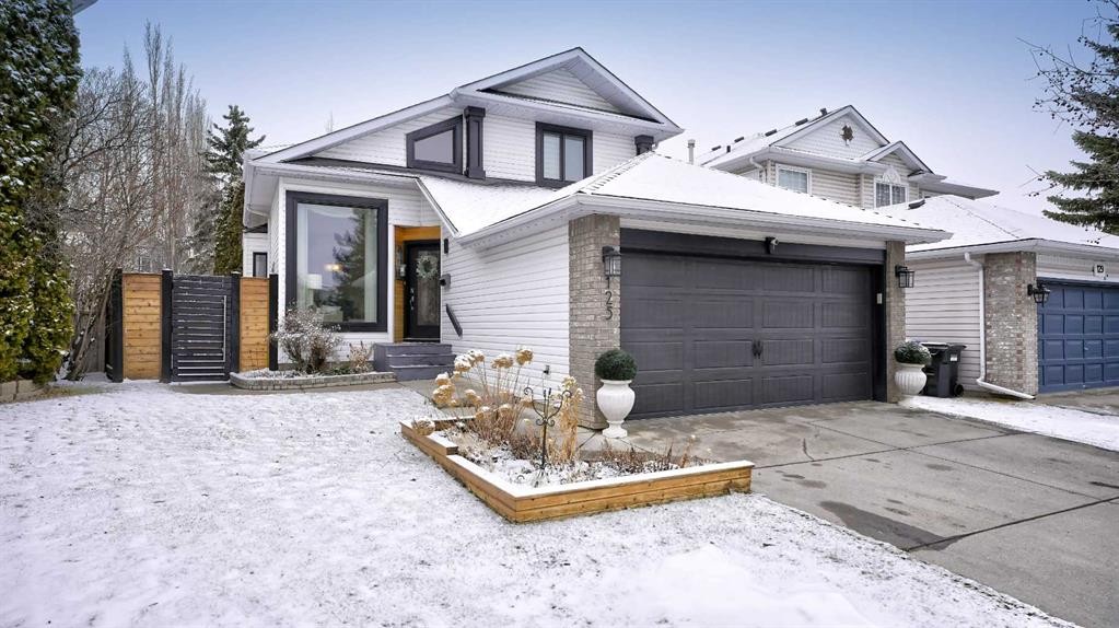 125 Riverview Place Se, Calgary, AB - Outdoor