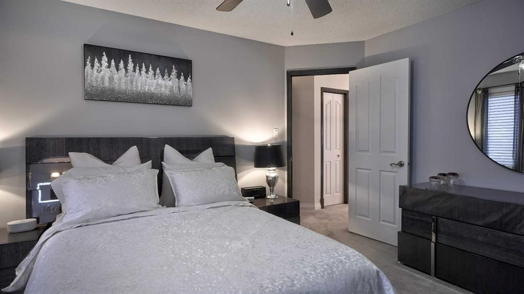 125 Riverview Place Se, Calgary, AB - Indoor Photo Showing Bedroom
