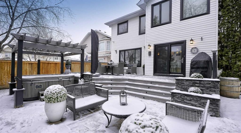125 Riverview Place Se, Calgary, AB - Outdoor With Deck Patio Veranda