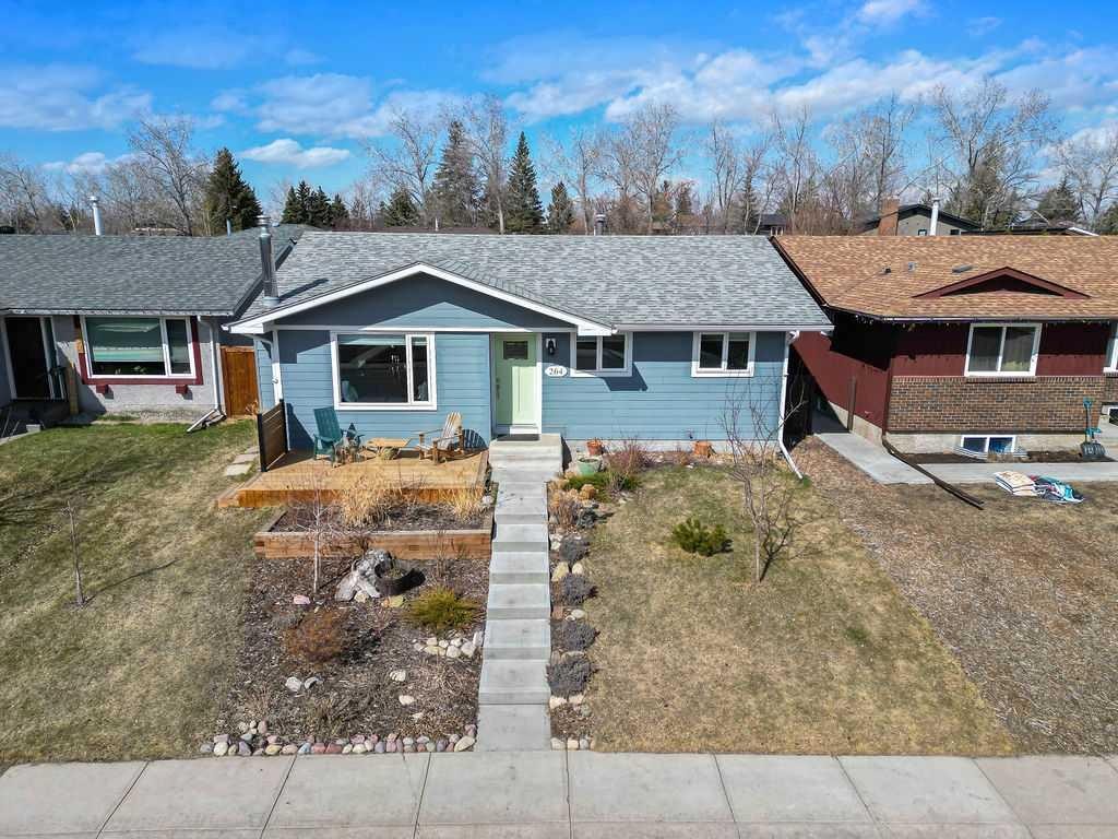 264 Midridge Crescent Se, Calgary, AB - Outdoor