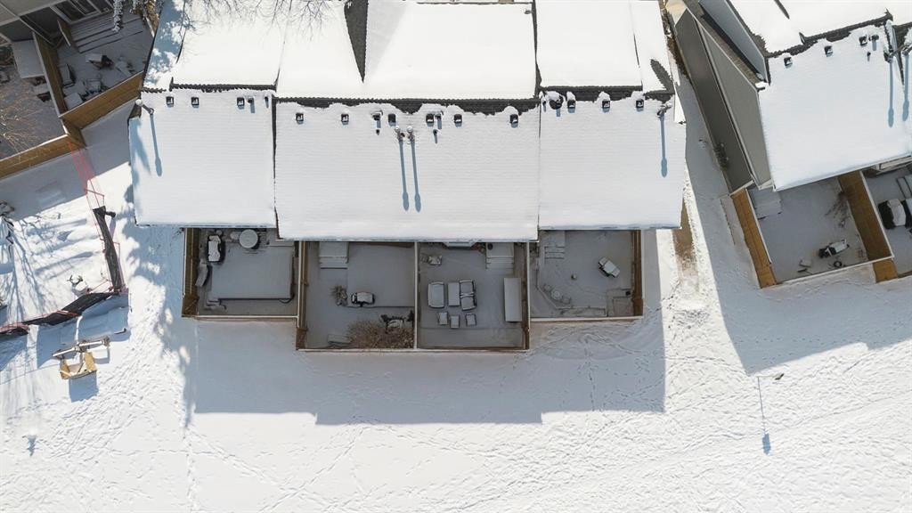 89 Bermuda Lane Nw, Calgary, AB - Outdoor