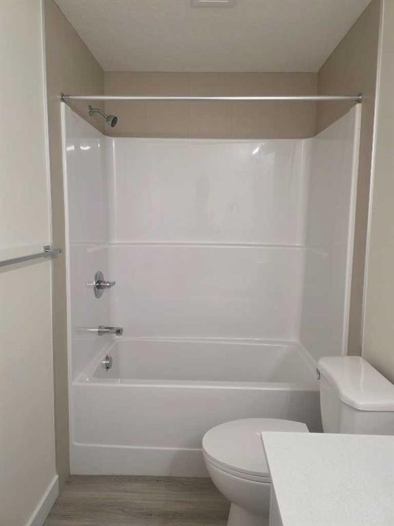 2220-15 Skyview Point Crescent, Calgary, AB - Indoor Photo Showing Bathroom