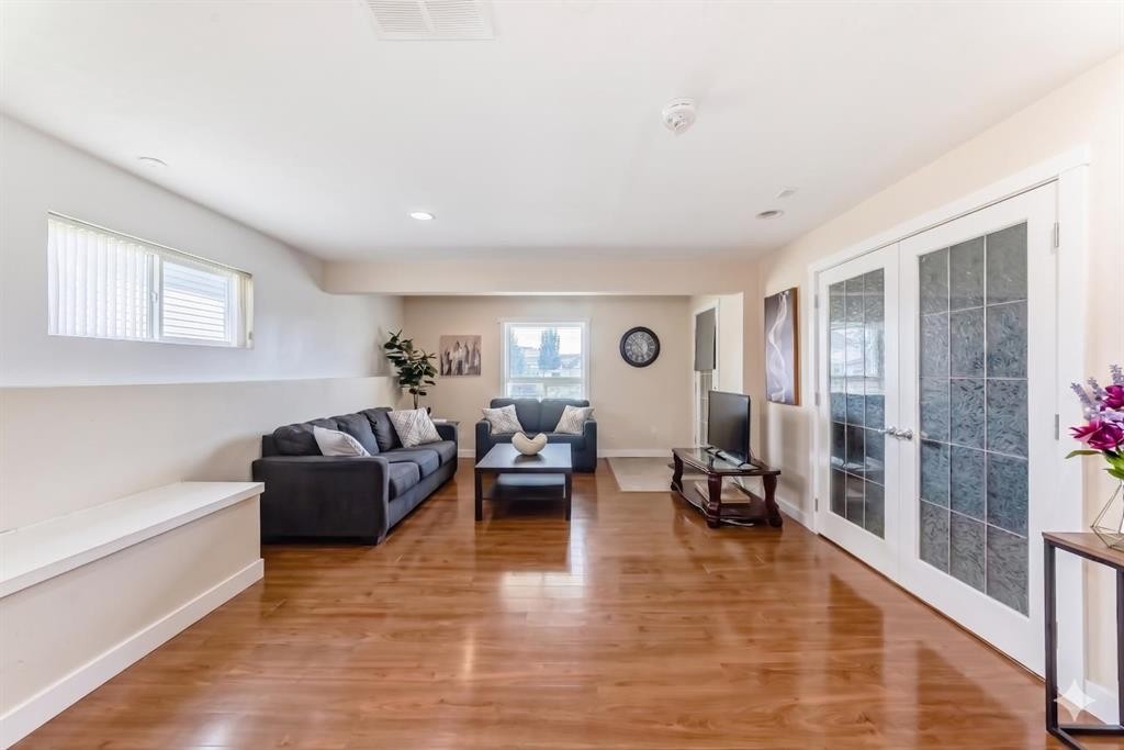 41 Covette Bay Ne, Calgary, AB - Indoor