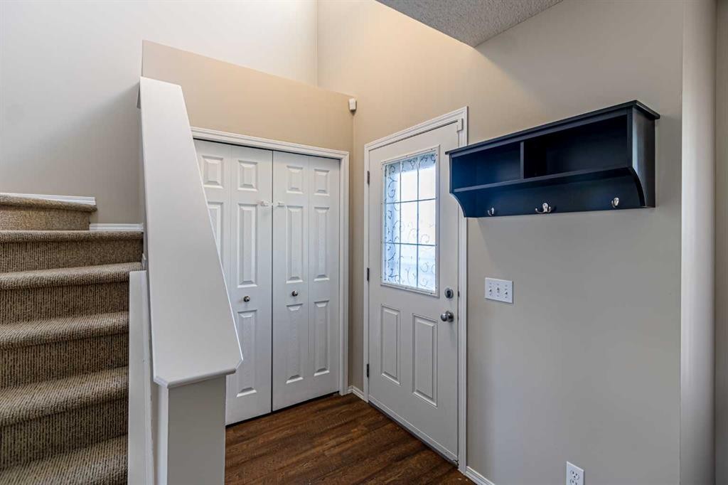 112 Covepark Rise Ne, Calgary, AB - Indoor Photo Showing Other Room