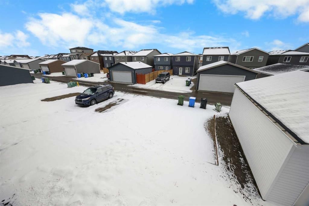 507 Lucas Boulevard Nw, Calgary, AB - Outdoor