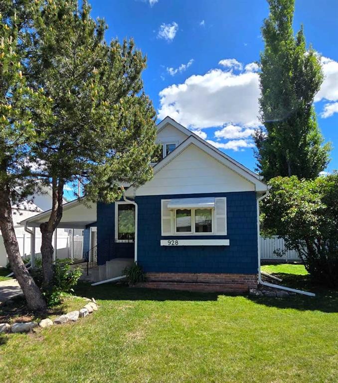 928 18A Street Ne, Calgary, AB