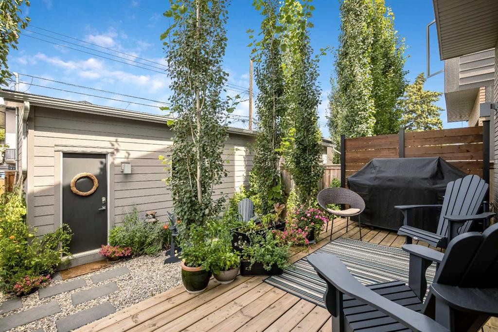 2136 53 Avenue Sw, Calgary, AB - Outdoor With Deck Patio Veranda With Exterior