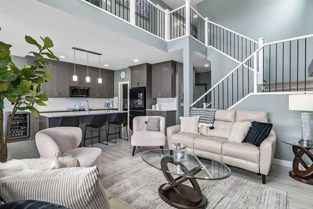 5 Birch Glen, Okotoks, AB - Indoor Photo Showing Living Room