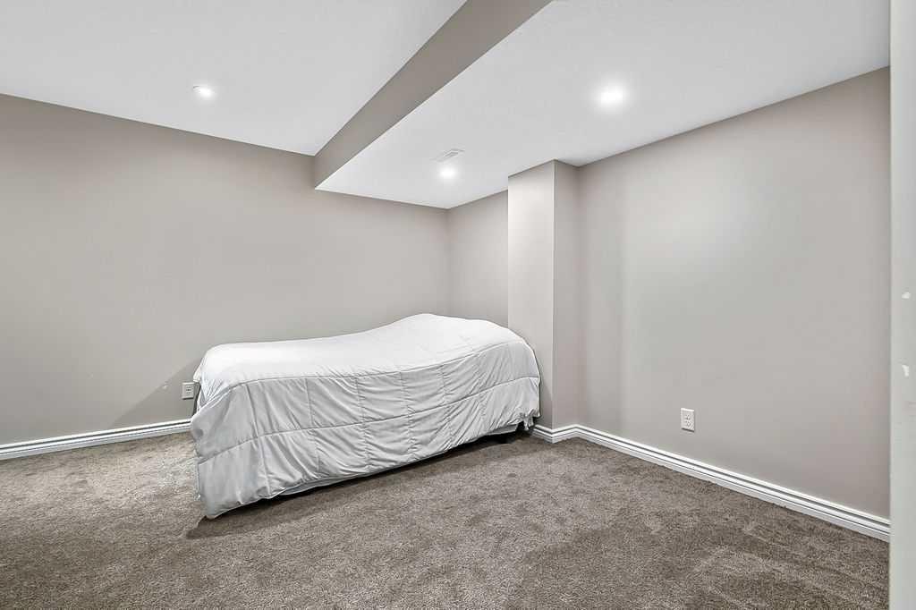280 Copperstone Gardens Se, Calgary, AB - Indoor