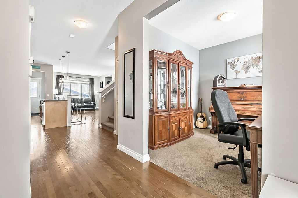 280 Copperstone Gardens Se, Calgary, AB - Indoor Photo Showing Office