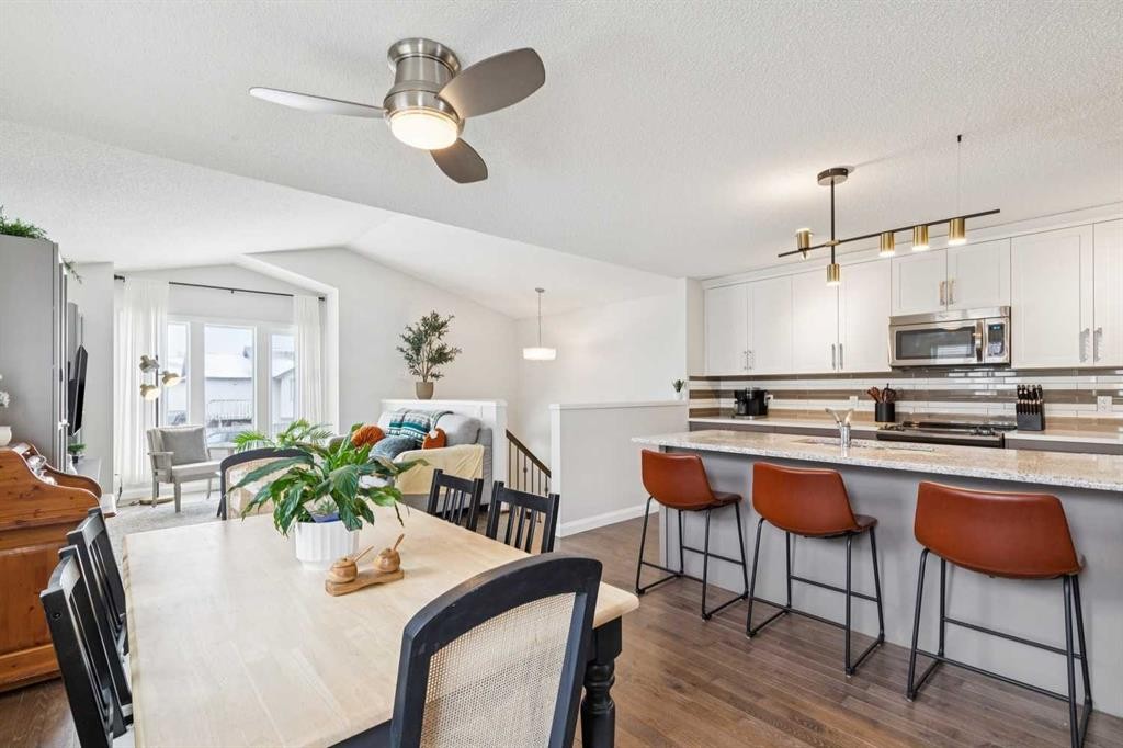 60 Erin Meadow Way Se, Calgary, AB - Indoor