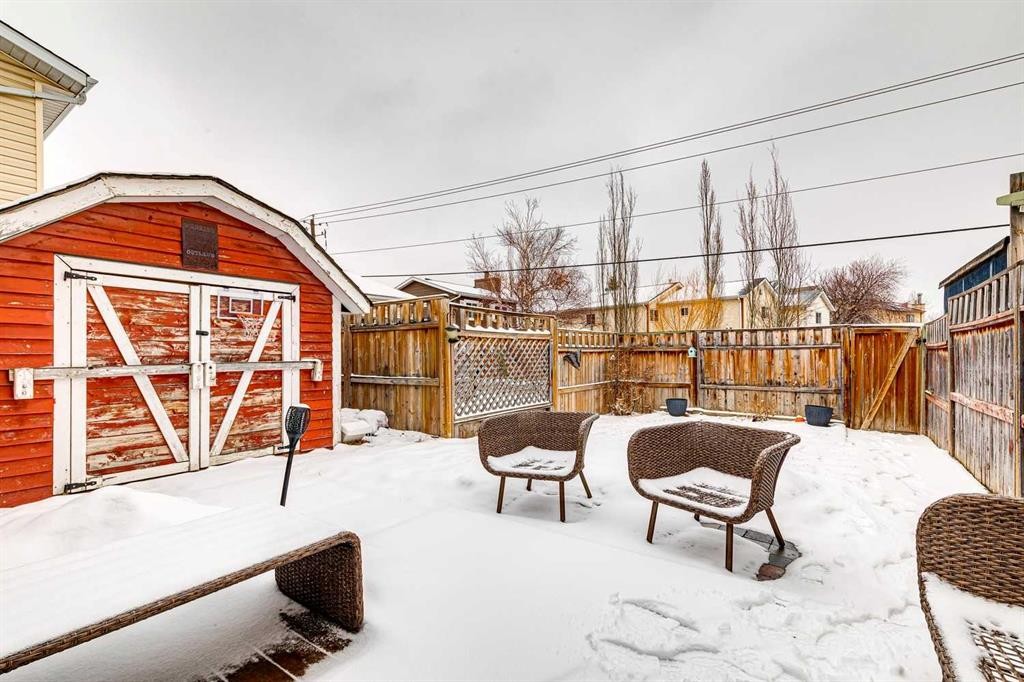 60 Erin Meadow Way Se, Calgary, AB - Outdoor With Exterior