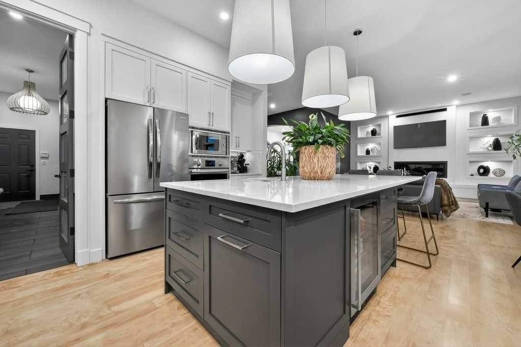 55 Cougar Plateau Circle Sw, Calgary, AB - Indoor Photo Showing Kitchen With Stainless Steel Kitchen With Upgraded Kitchen