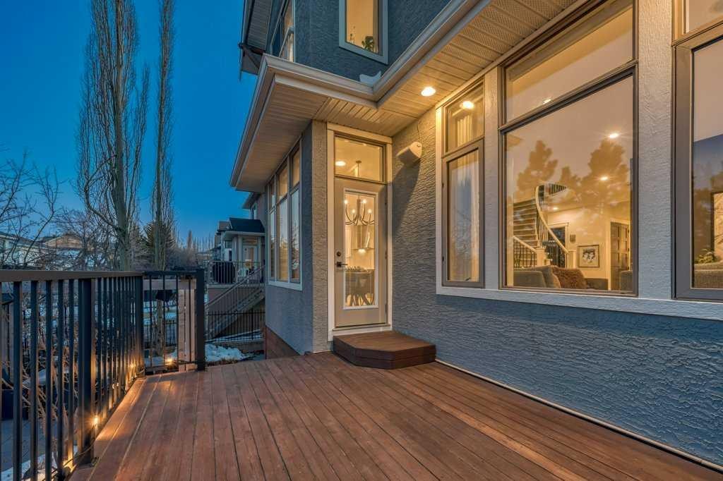 55 Cougar Plateau Circle Sw, Calgary, AB - Outdoor With Exterior
