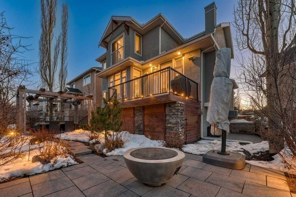55 Cougar Plateau Circle Sw, Calgary, AB - Outdoor