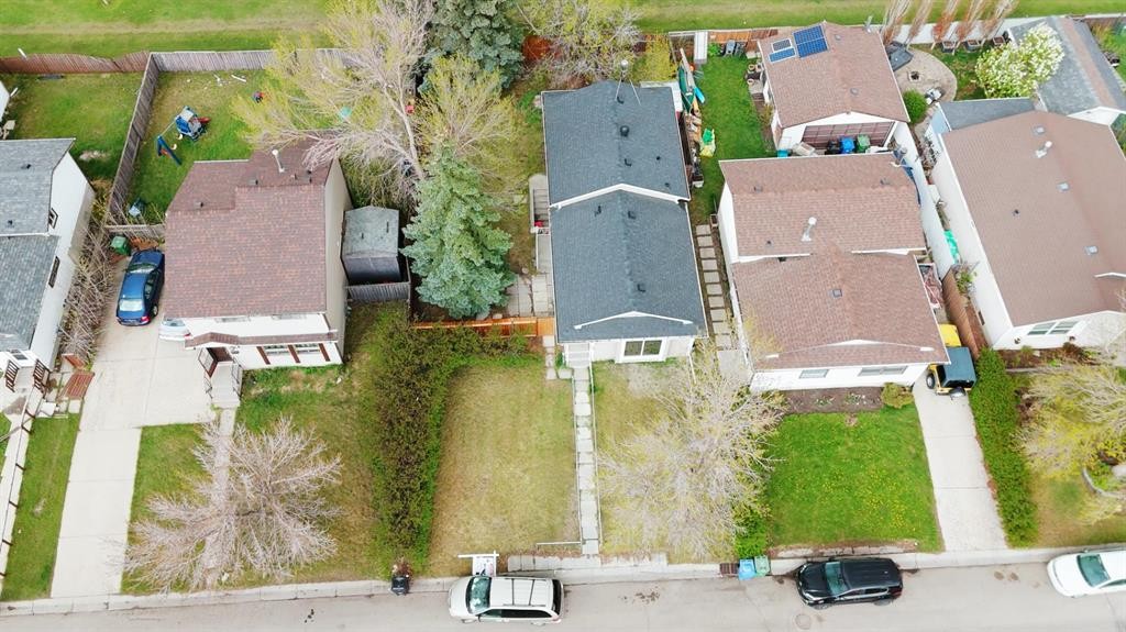 36 Castleglen Way Ne, Calgary, AB - Outdoor With View