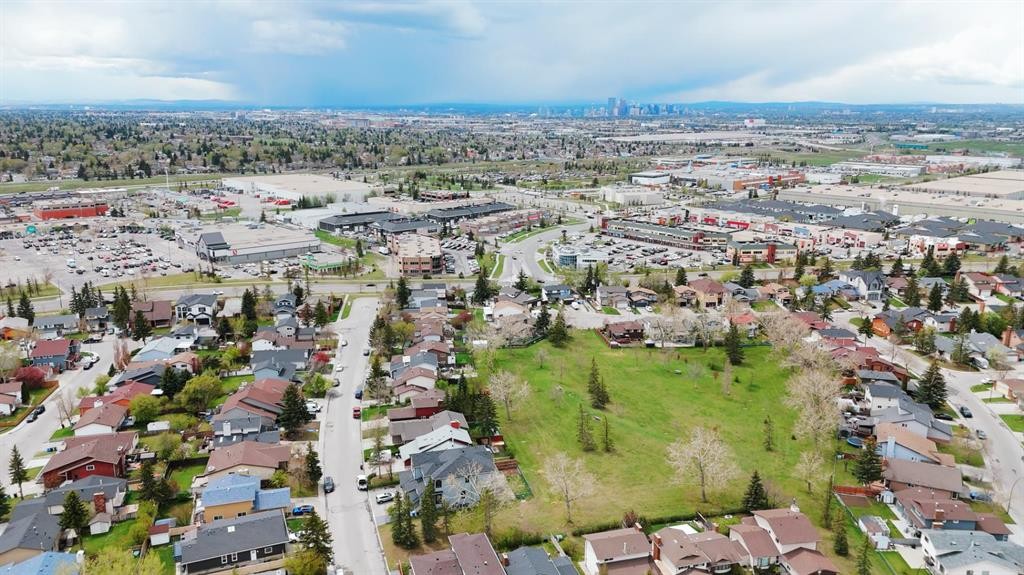 36 Castleglen Way Ne, Calgary, AB - Outdoor With View