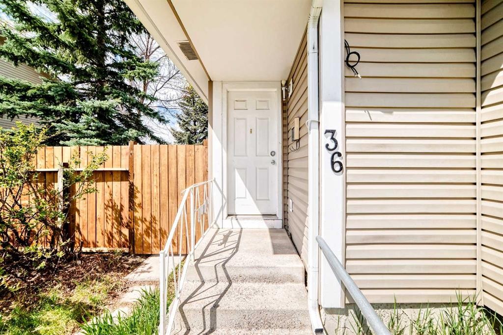 36 Castleglen Way Ne, Calgary, AB - Outdoor With Exterior