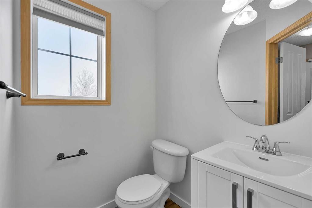 89 Covebrook Place Ne, Calgary, AB - Indoor Photo Showing Bathroom