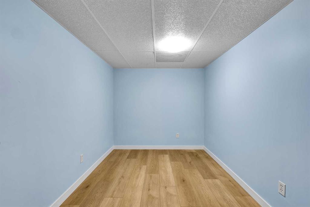 89 Covebrook Place Ne, Calgary, AB - Indoor Photo Showing Other Room