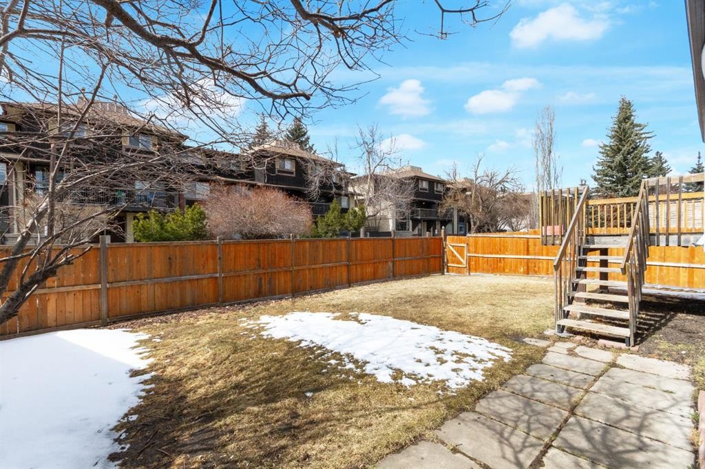 956 Bracewood Rise Sw, Calgary, AB - Outdoor