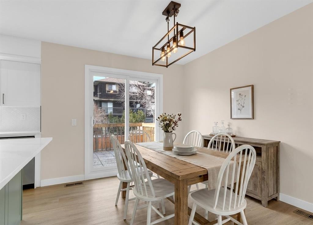 956 Bracewood Rise Sw, Calgary, AB - Indoor Photo Showing Dining Room