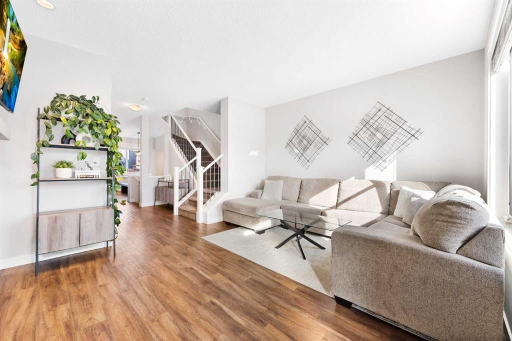 174 Seton Grove Se, Calgary, AB - Indoor Photo Showing Living Room