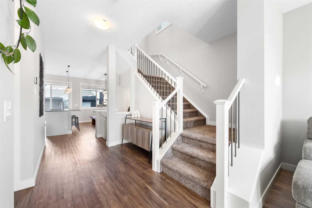 174 Seton Grove Se, Calgary, AB - Indoor Photo Showing Other Room