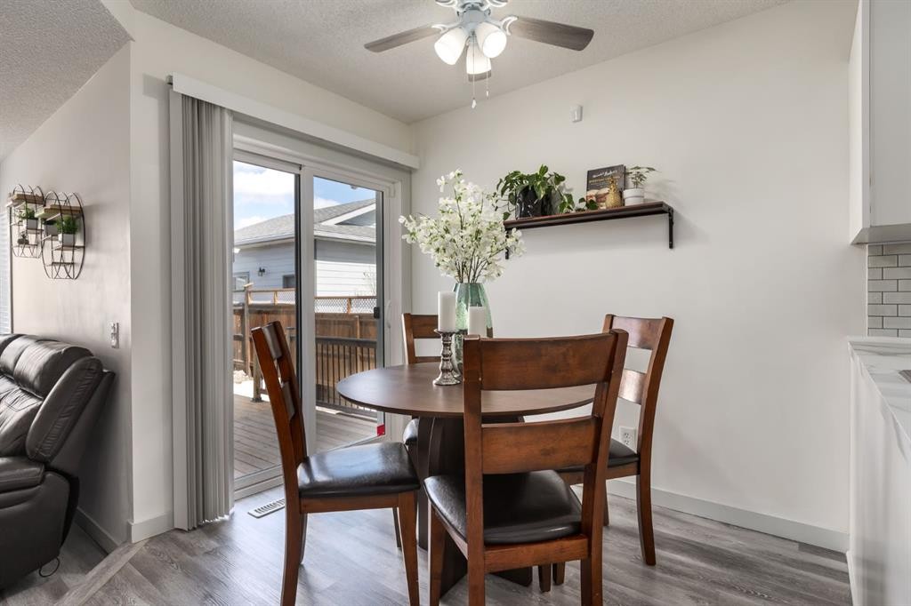 303 Coventry Close Ne, Calgary, AB - Indoor Photo Showing Dining Room