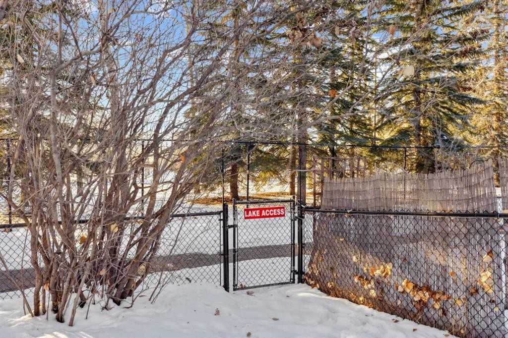 5 Mckenzie Lake Point Se, Calgary, AB - Outdoor