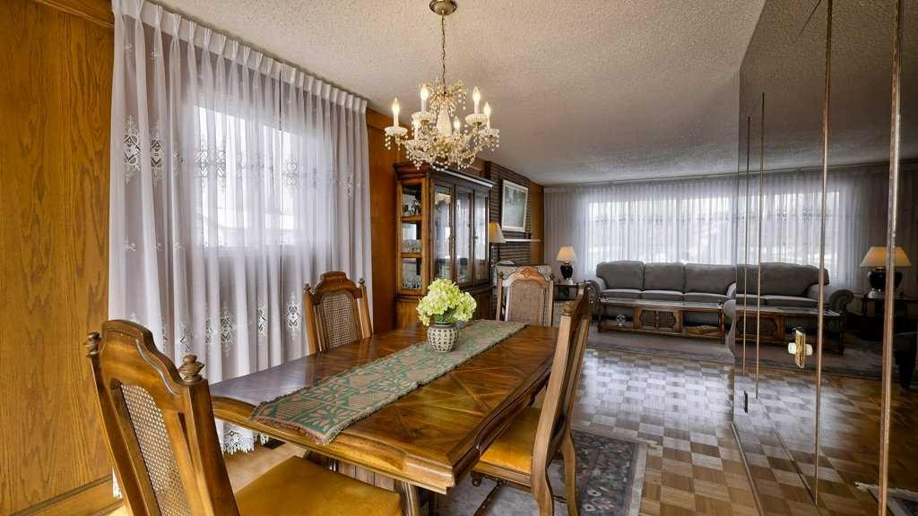103 Rundlehorn Crescent Ne, Calgary, AB - Indoor Photo Showing Dining Room