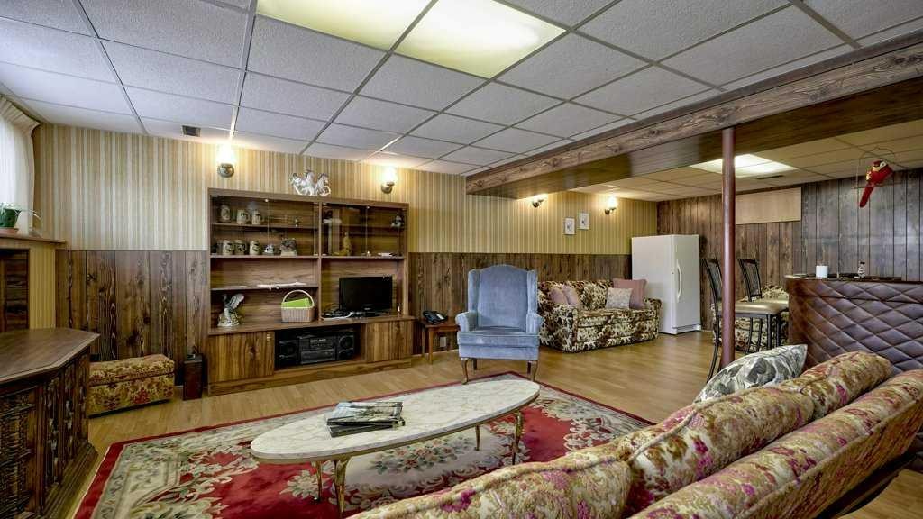 103 Rundlehorn Crescent Ne, Calgary, AB - Indoor