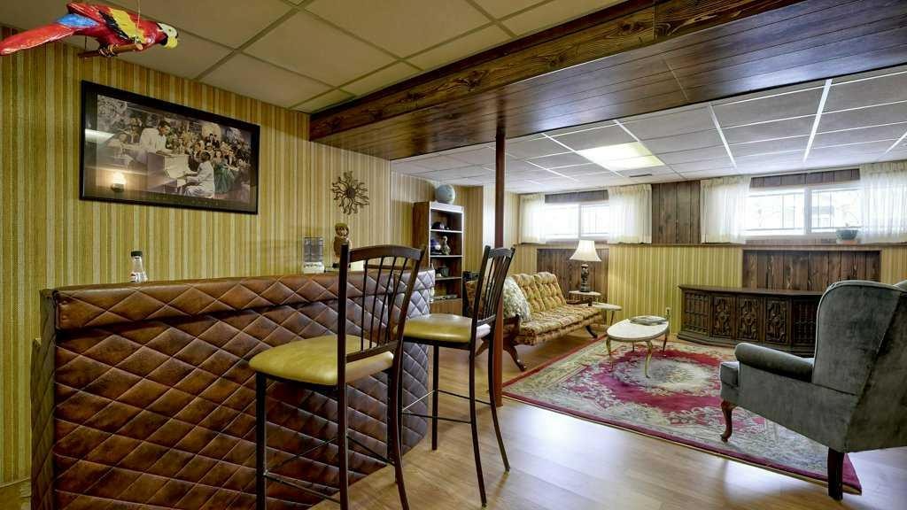 103 Rundlehorn Crescent Ne, Calgary, AB - Indoor Photo Showing Other Room