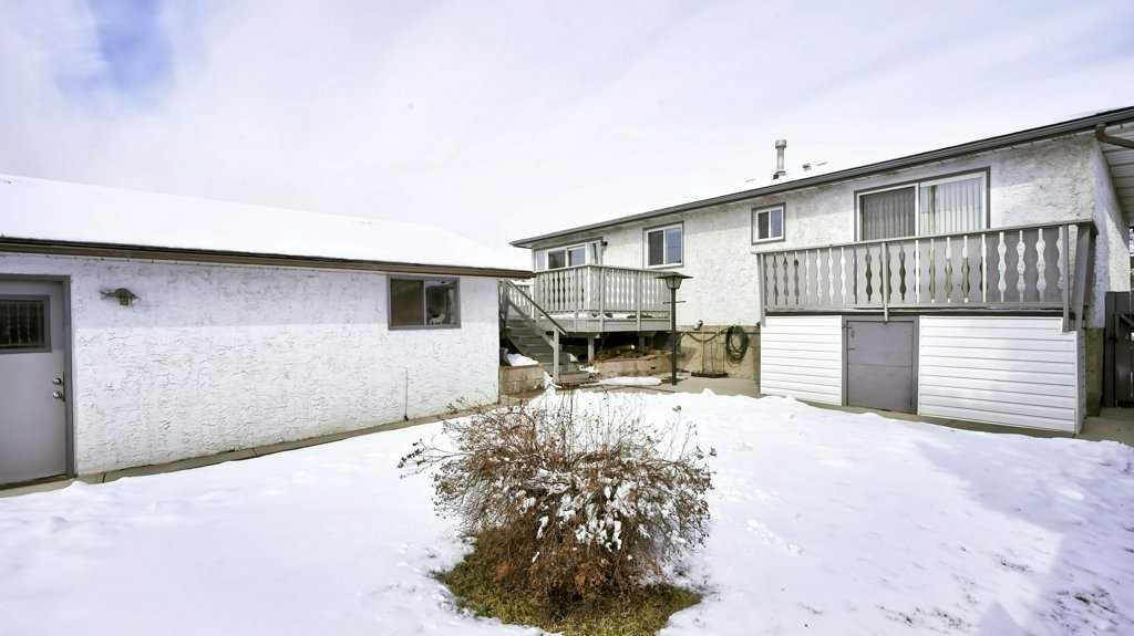 103 Rundlehorn Crescent Ne, Calgary, AB - Outdoor