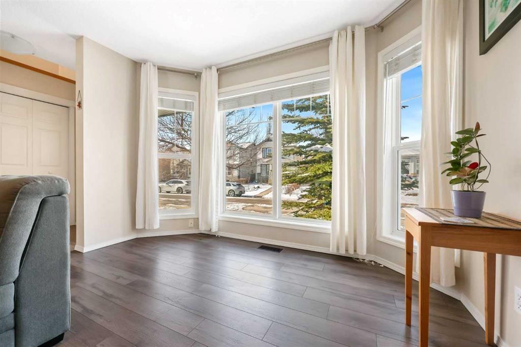 40 Eversyde Circle Sw, Calgary, AB - Indoor